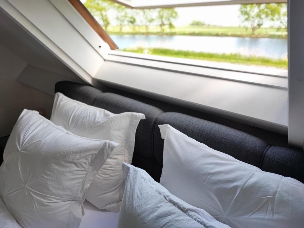 Guesthouse At The Amstel River With 2Br 2Ba And Garden Amstelveen Exterior photo